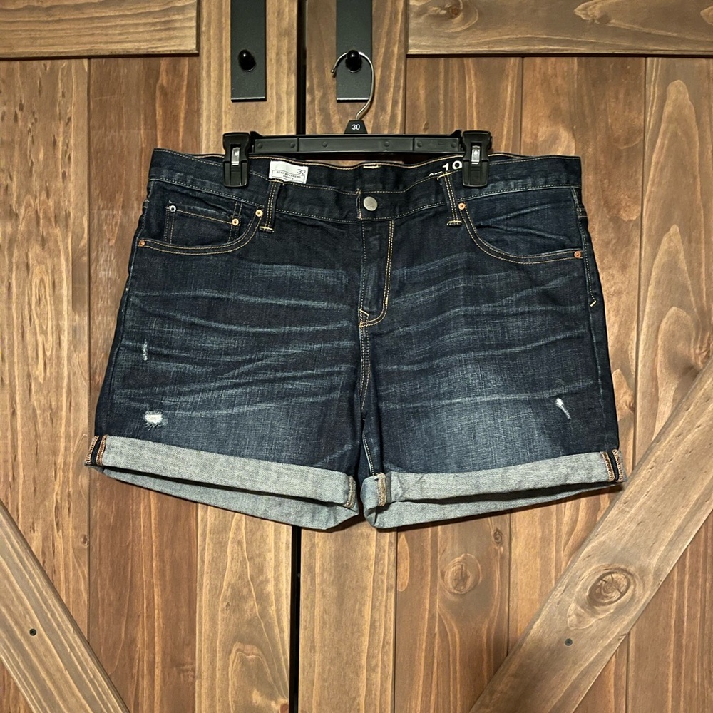GAP sexy boyfriend jean shorts